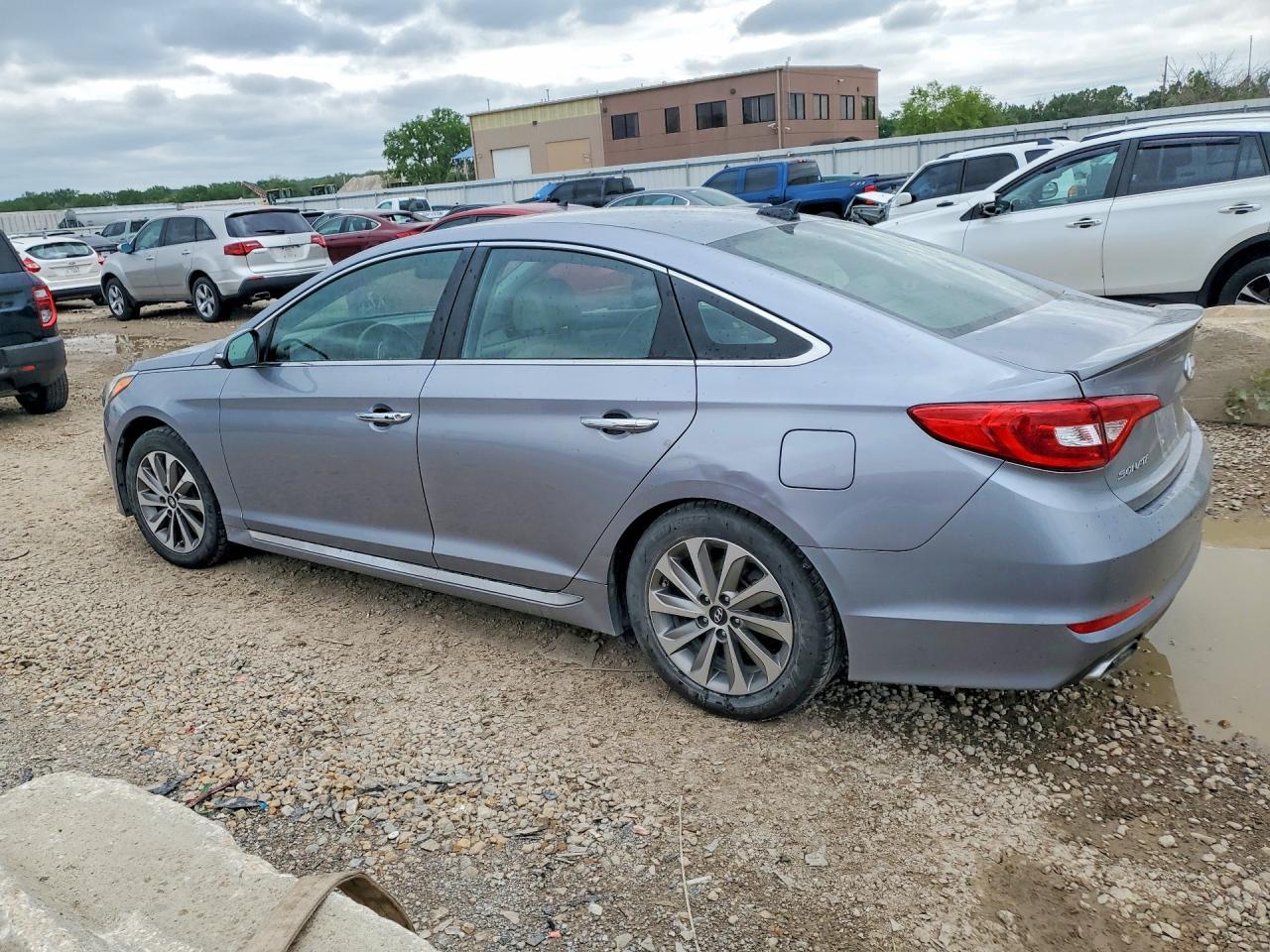 2016 Hyundai Sonata Sport - Image 2