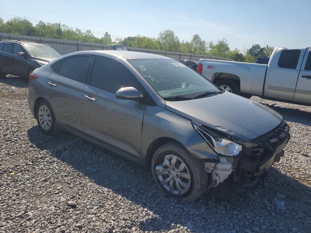 2022 Hyundai Accent Se - Фото 4