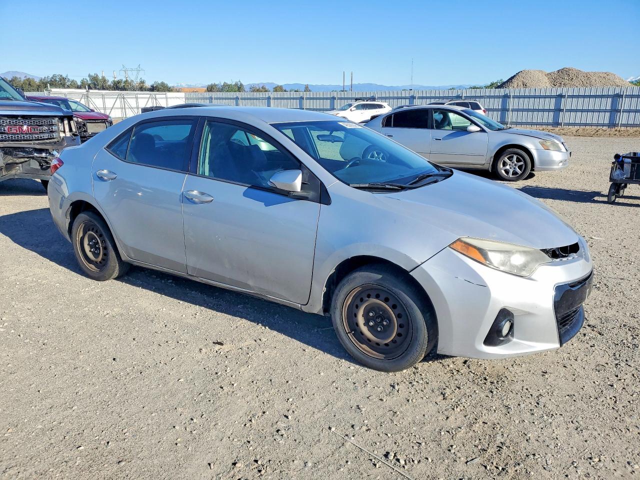 2014 Toyota Corolla S Plus - Фото 4