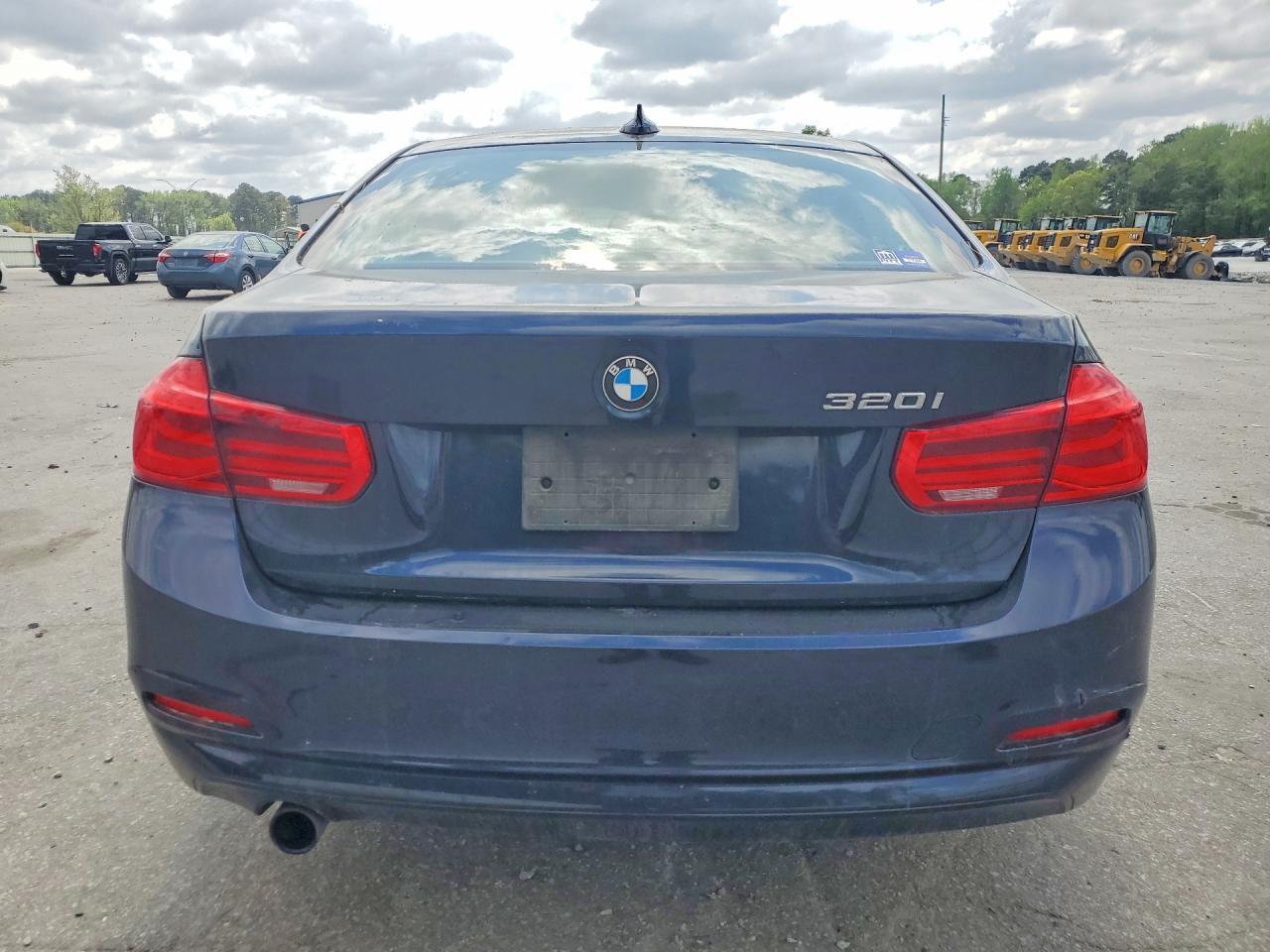 2016 BMW 320 I - Image 6