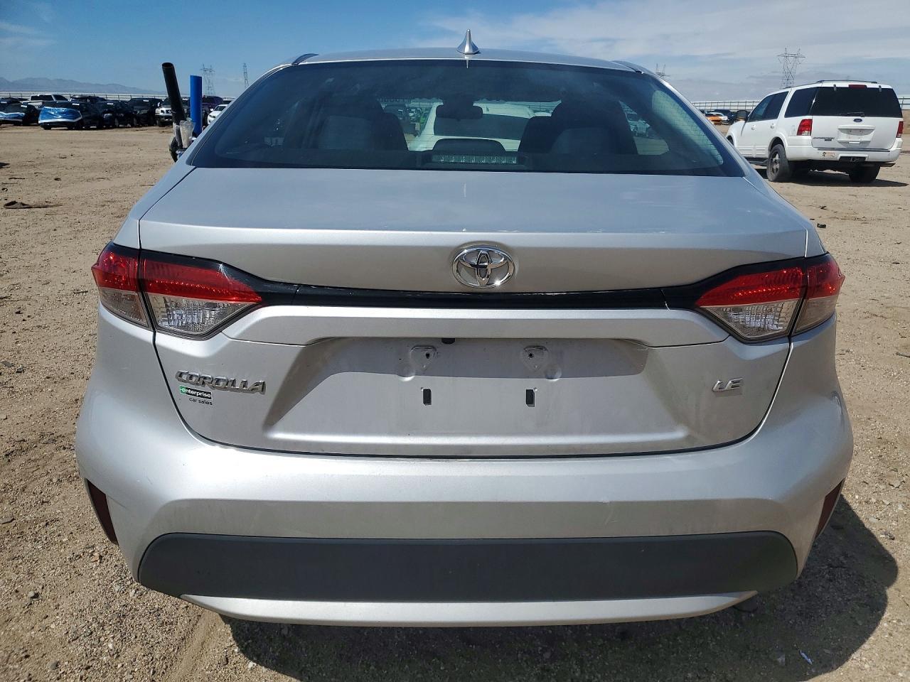 2022 Toyota Corolla Le - Image 6