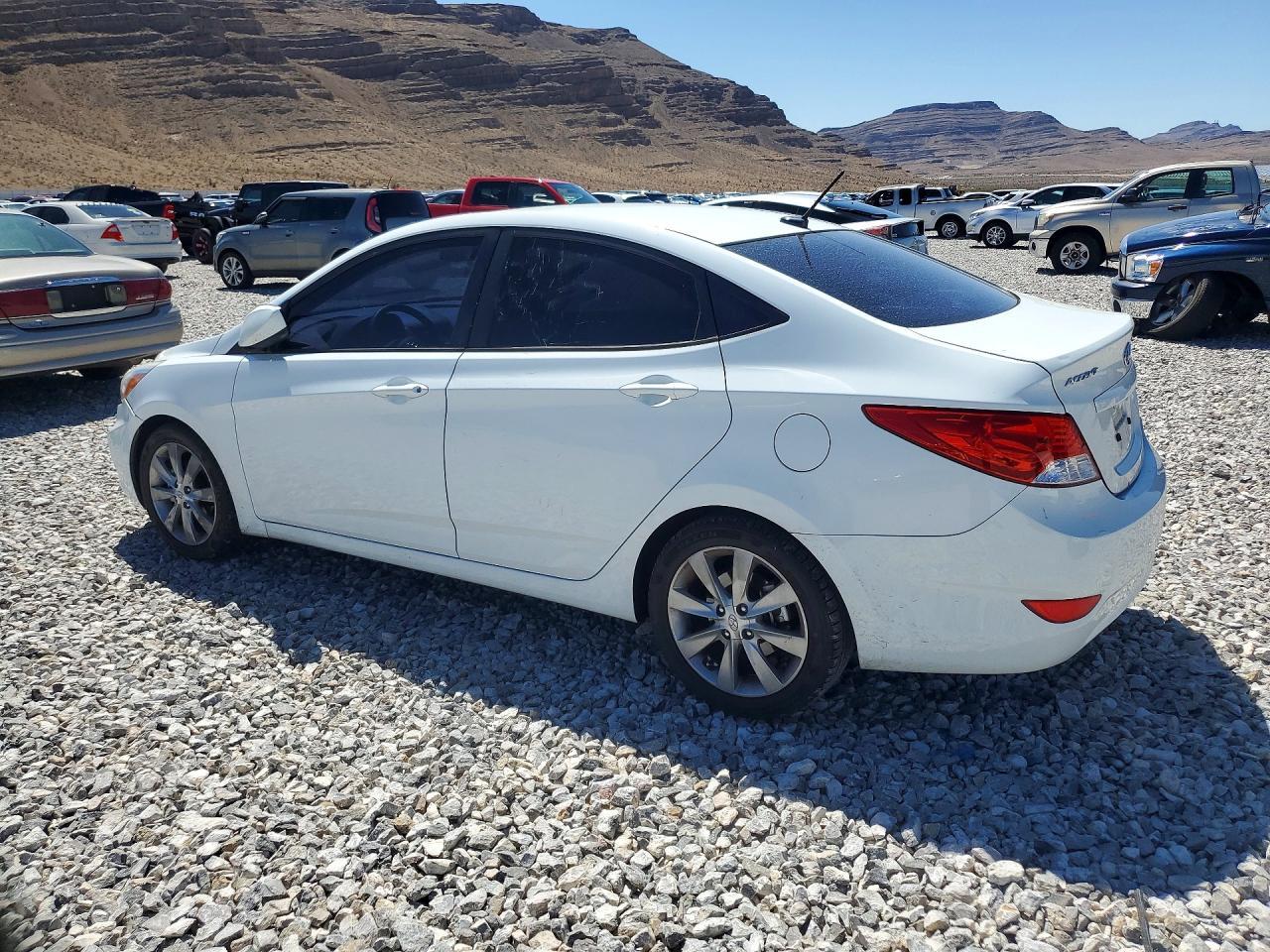 2014 Hyundai Accent Gls - Image 2
