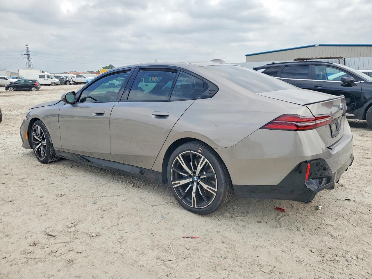 2026 BMW 530 I - Image 2
