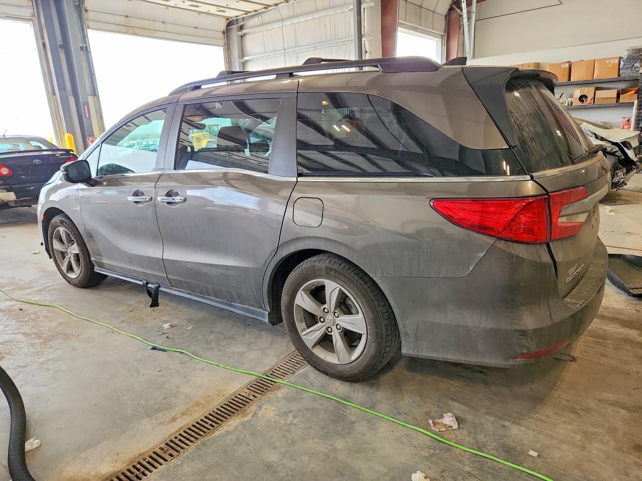 2020 Honda Odyssey Exl - Image 2