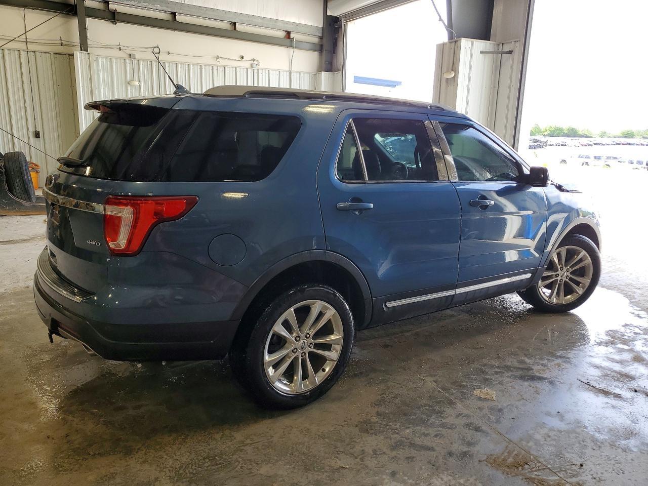 2018 Ford Explorer Xlt - Фото 3