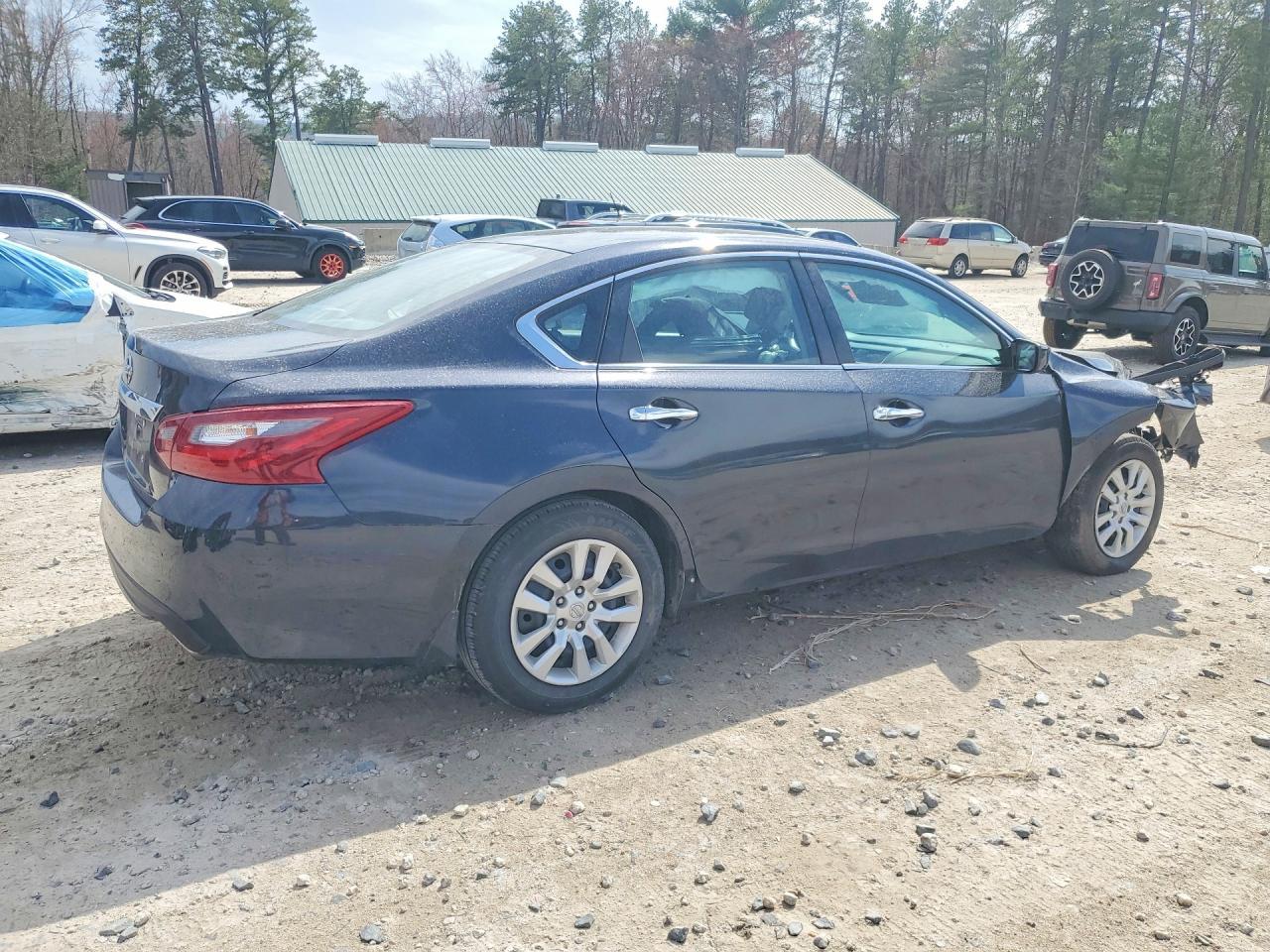 2018 Nissan Altima 2.5 S - Фото 3