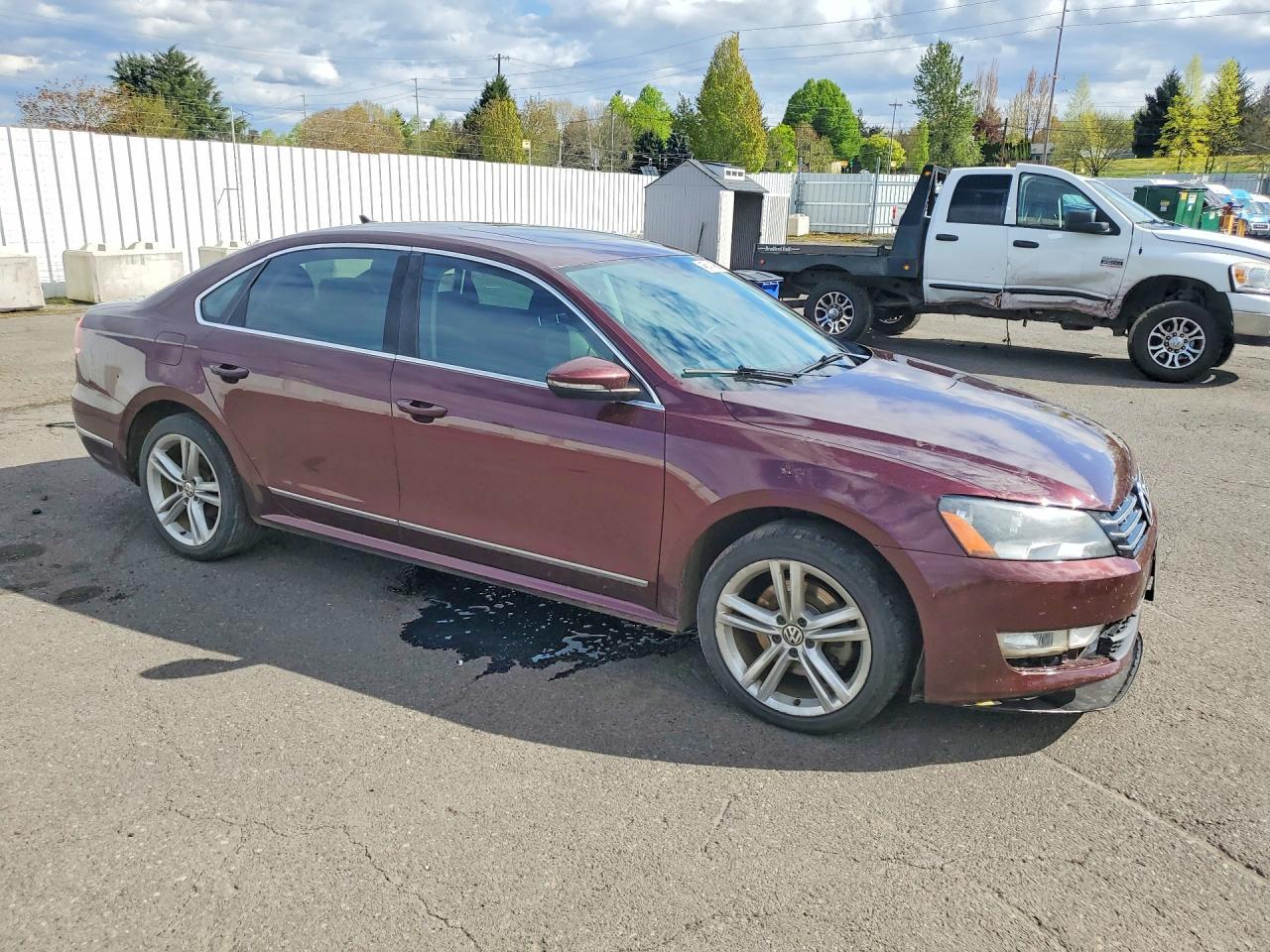 2012 Volkswagen Passat Sel - Image 4