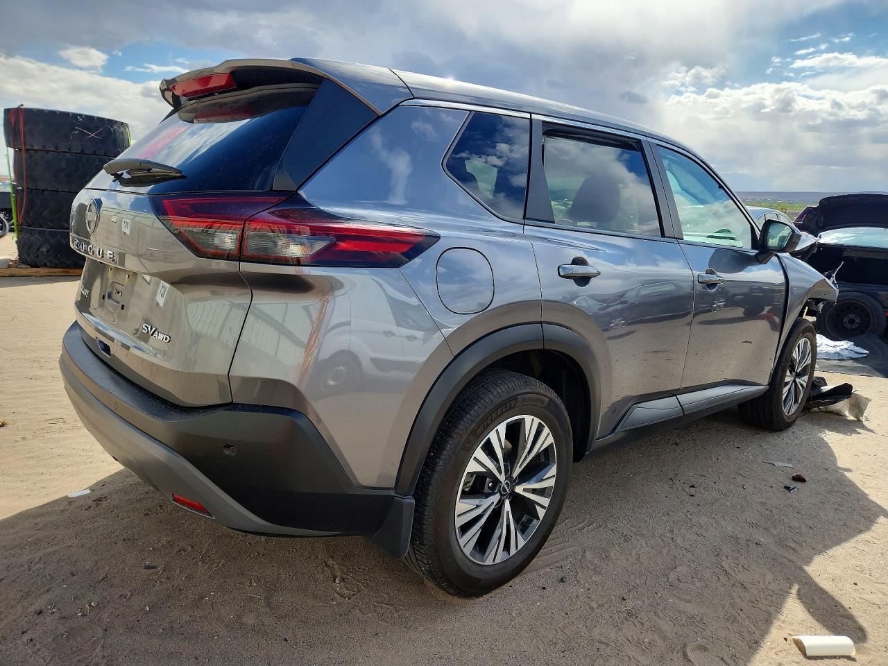 2023 Nissan Rogue Sv - Фото 3