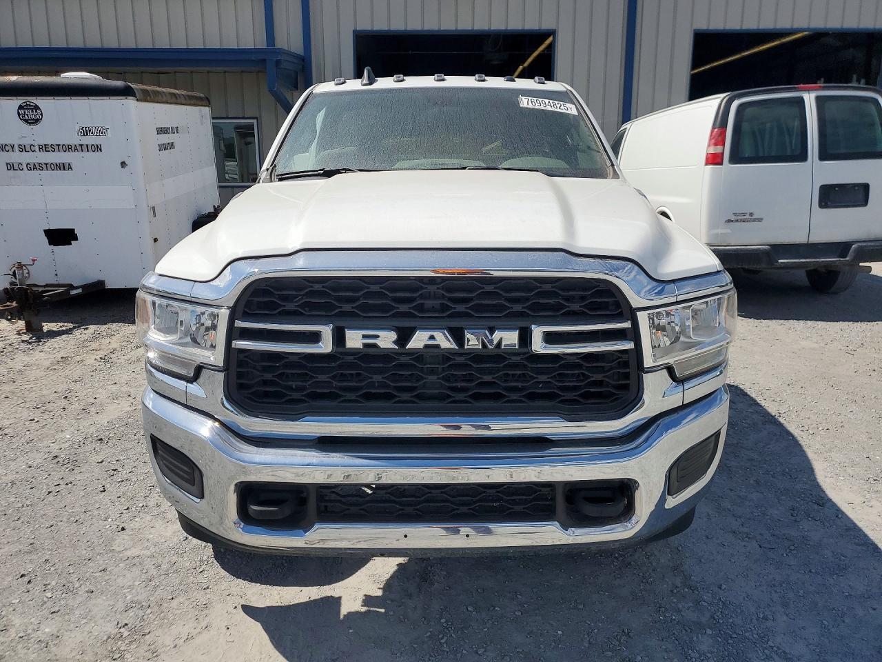 2022 Ram 3500 - Image 5