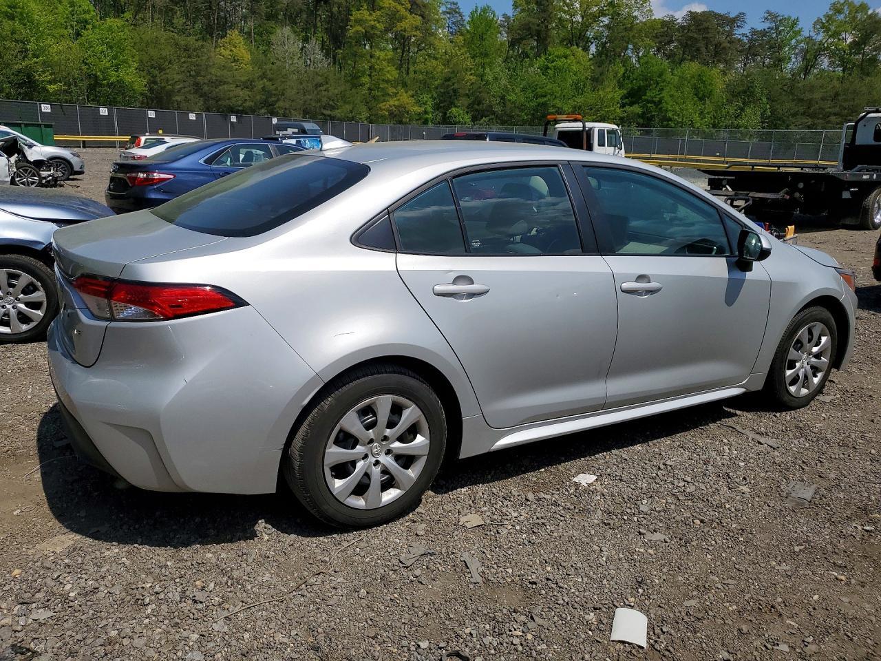 2025 Toyota Corolla Le - Image 3