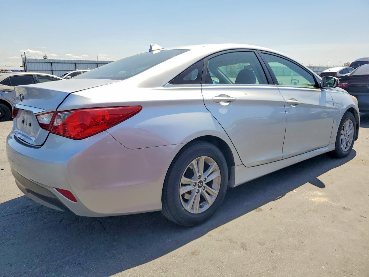 2014 Hyundai Sonata Gls - Фото 3