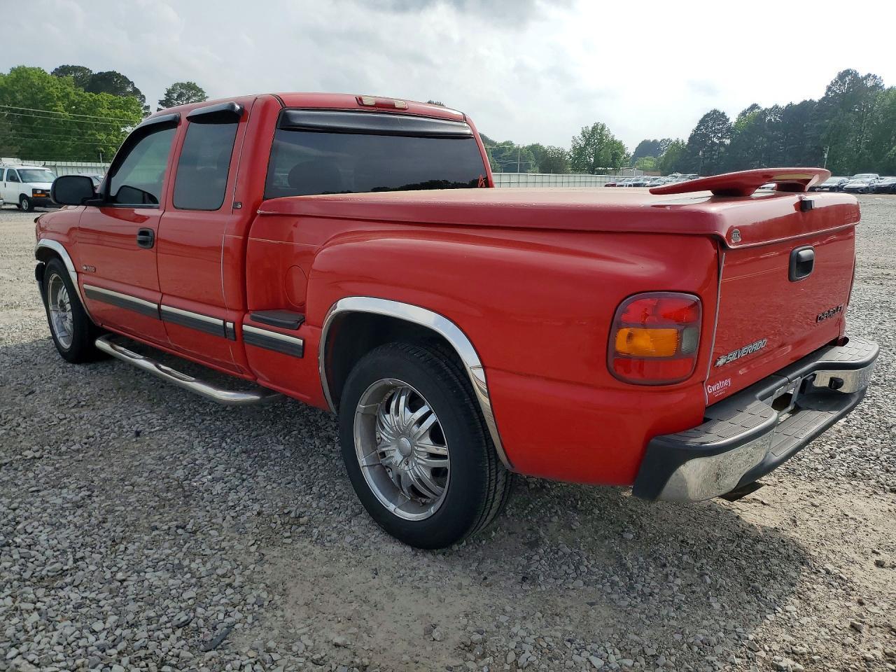 2002 Chevrolet Silverado C1500 - Фото 2