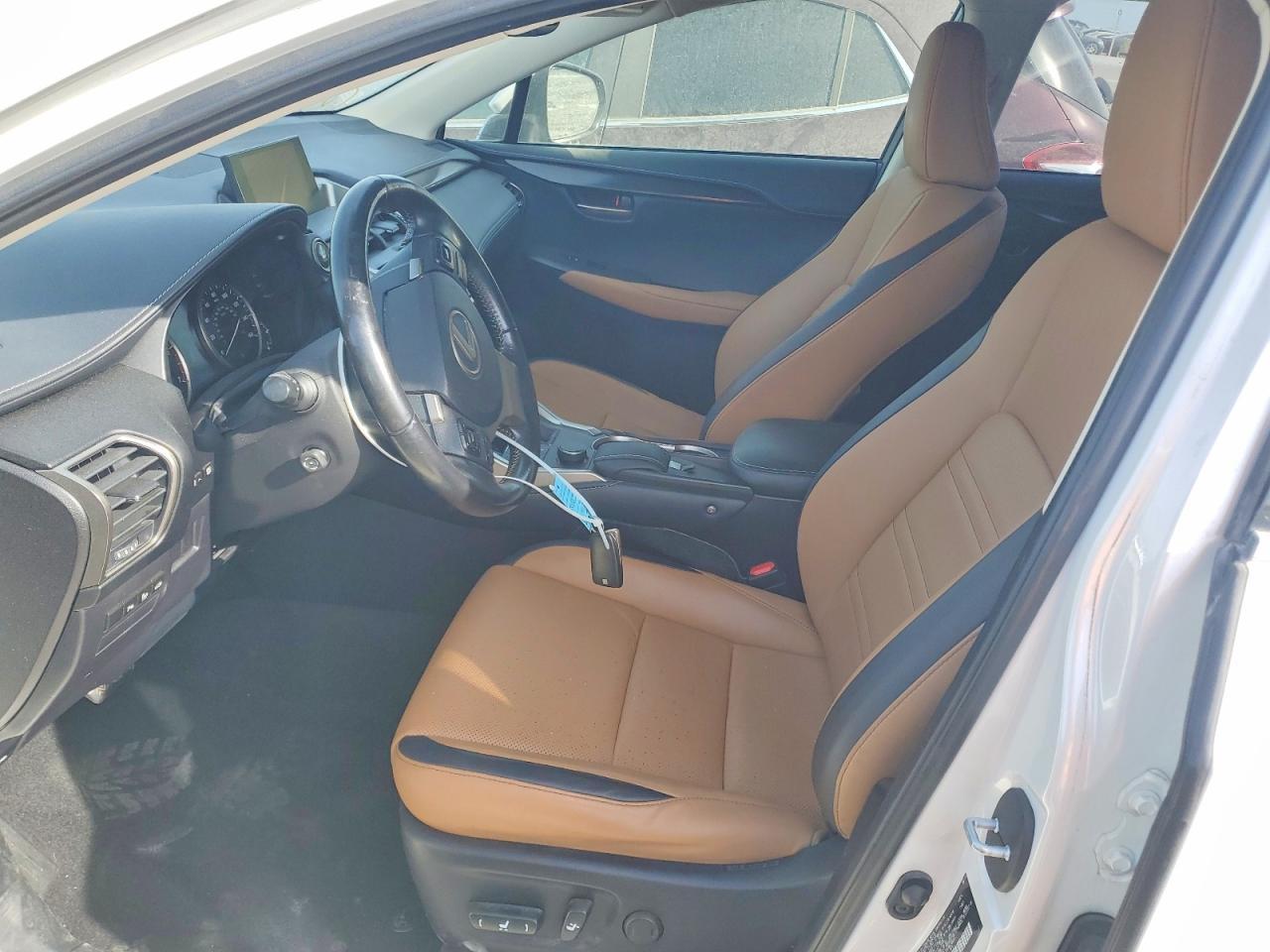 2015 Lexus Nx 200T Base - Фото 7