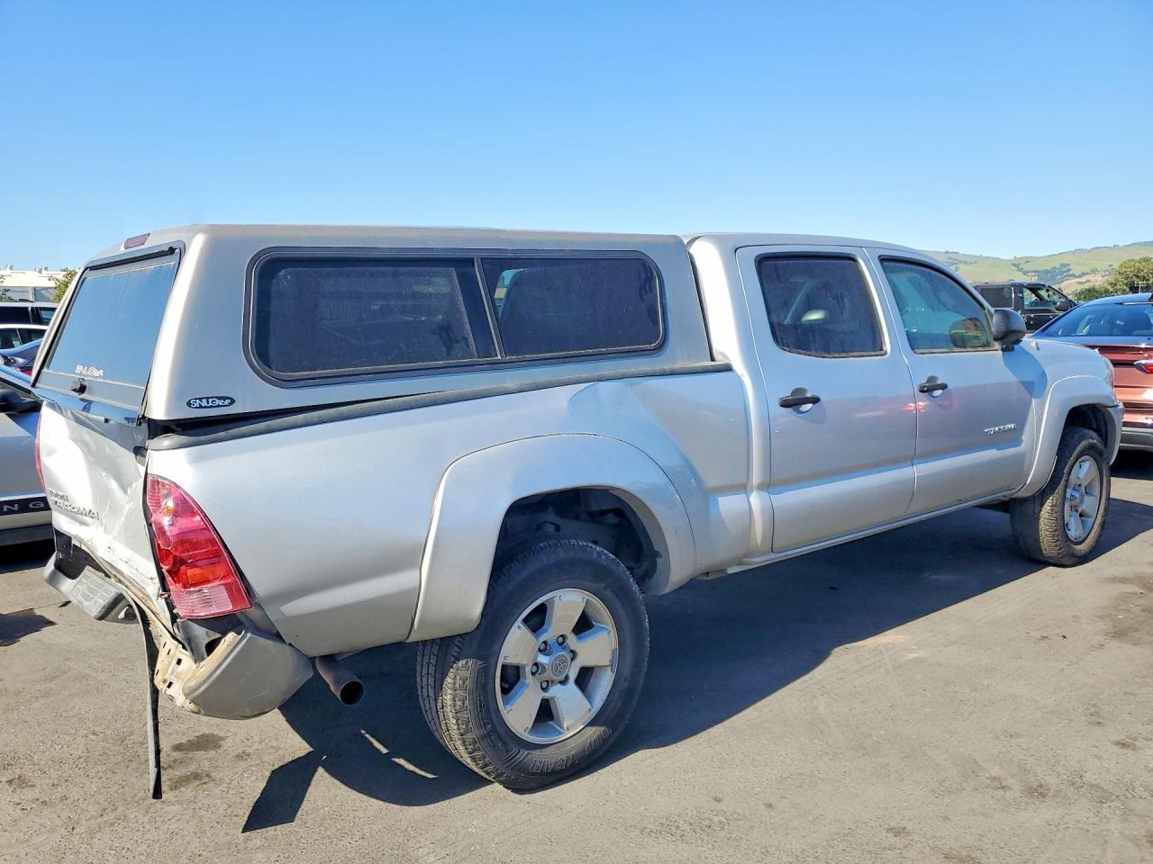 2005 Toyota Tacoma - Фото 3