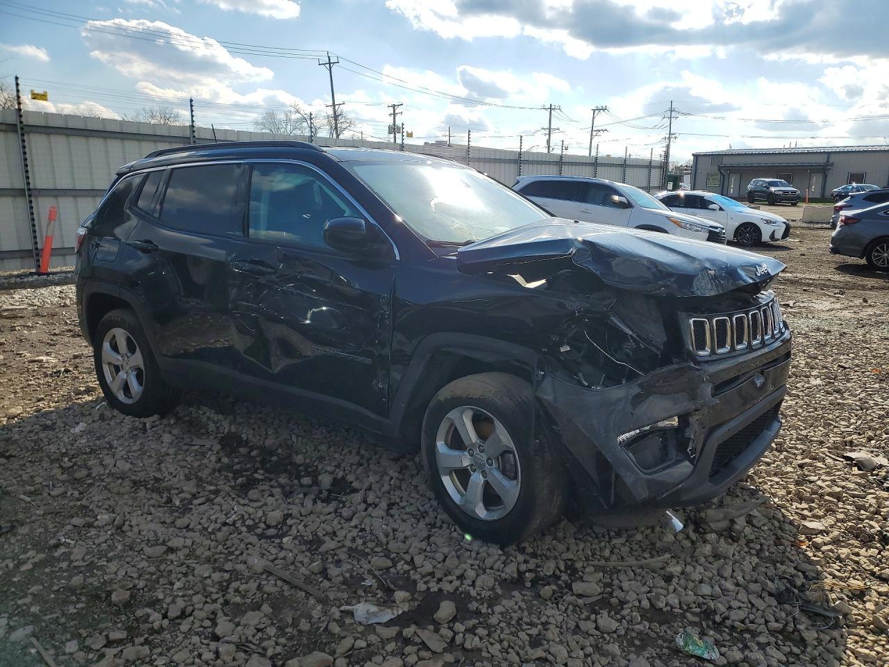 2018 Jeep Compass Latitude - Image 4