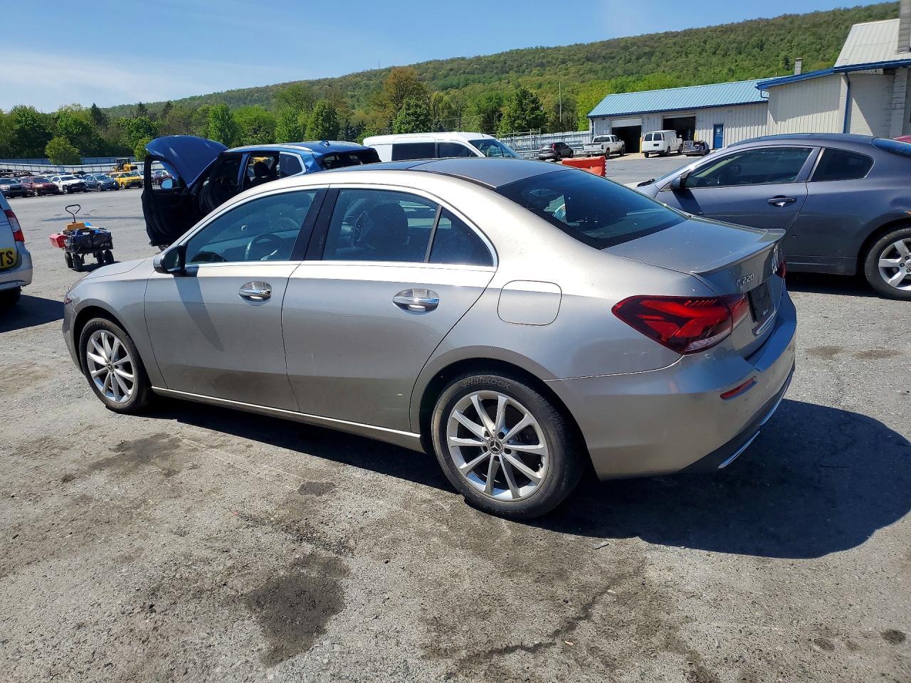 2019 Mercedes-Benz A 220 4Matic - Фото 2