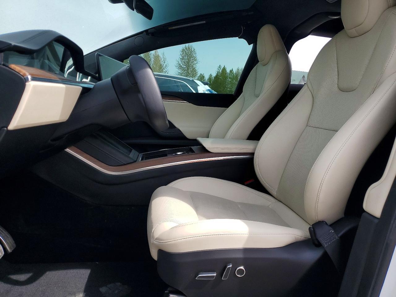 2023 Tesla Model X - Фото 7