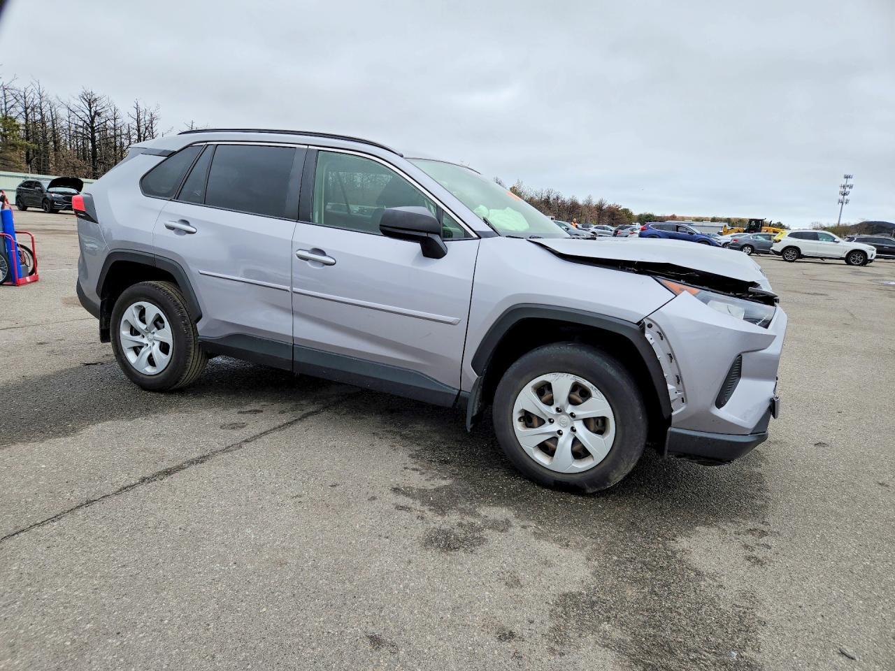 2020 Toyota Rav4 Le - Фото 4