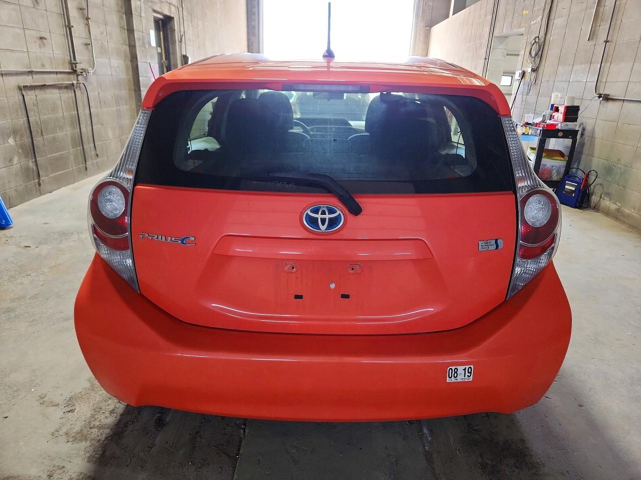 2014 Toyota Prius C Two - Image 6