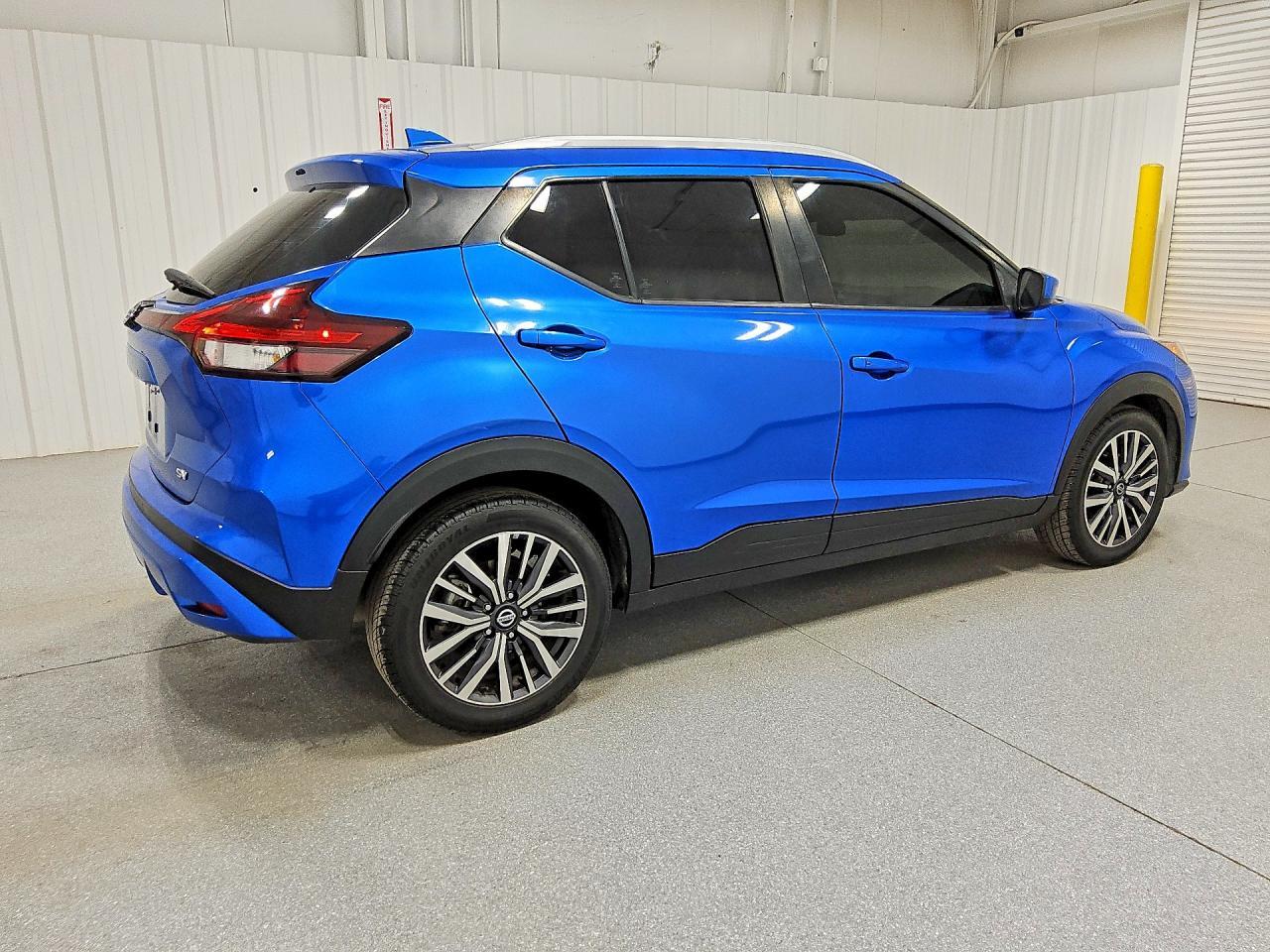 2021 Nissan Kicks Sv - Image 3