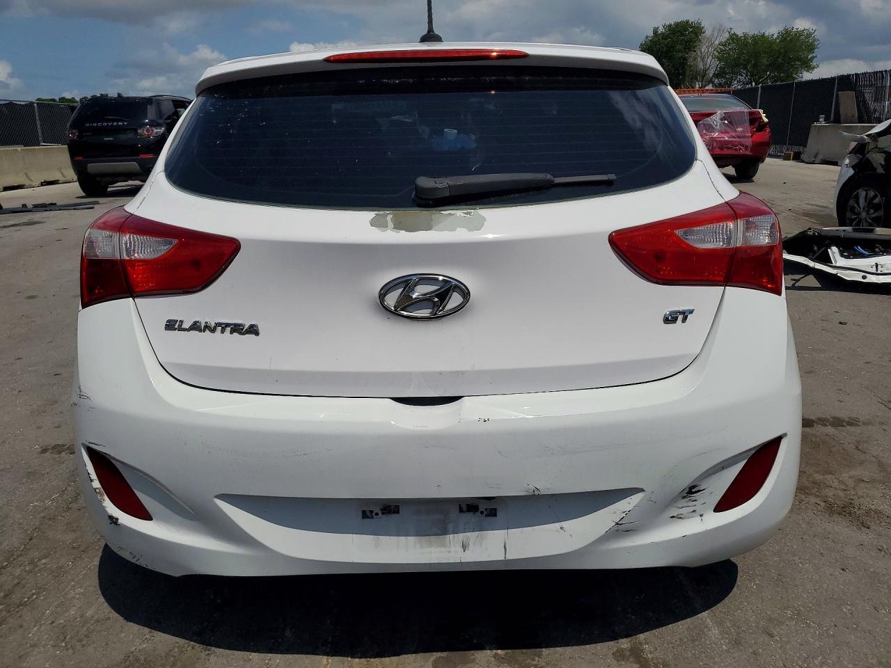 2016 Hyundai Elantra Gt Base - Фото 6