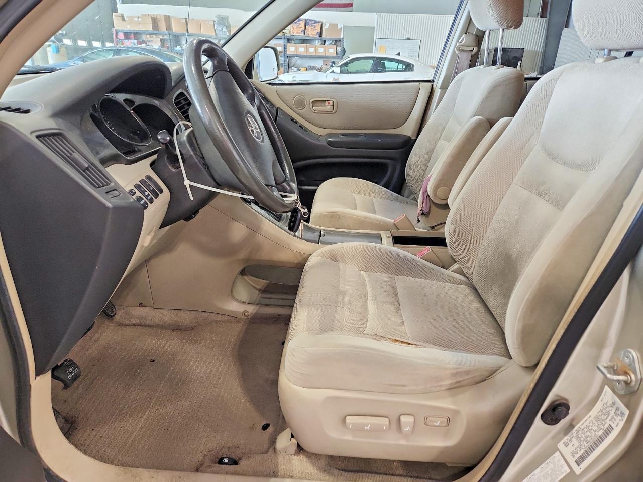2002 Toyota Highlander Base - Image 7