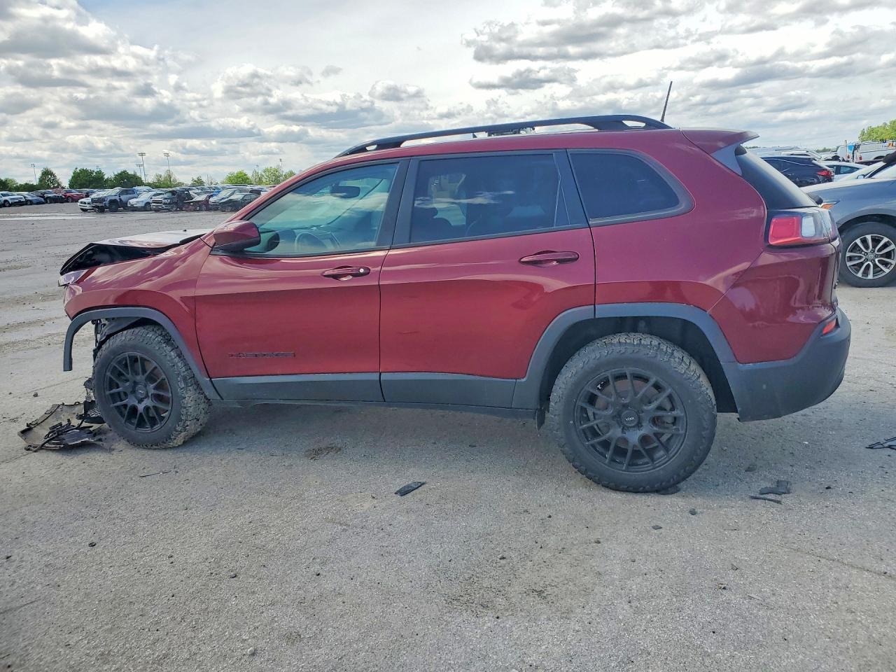 2020 Jeep Cherokee Latitude Plus - Фото 2