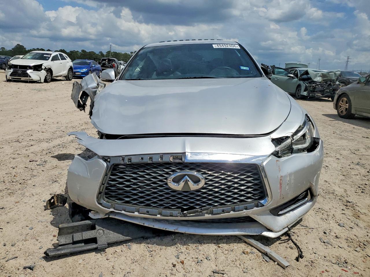 2017 Infiniti Q60 3.0T Premium - Фото 5