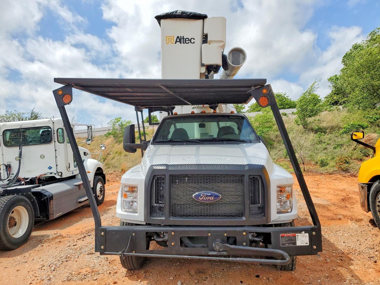 2024 Ford F750 Super Duty - Фото 5
