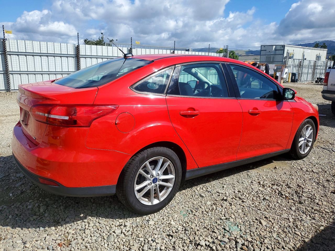 2017 Ford Focus Se - Фото 3