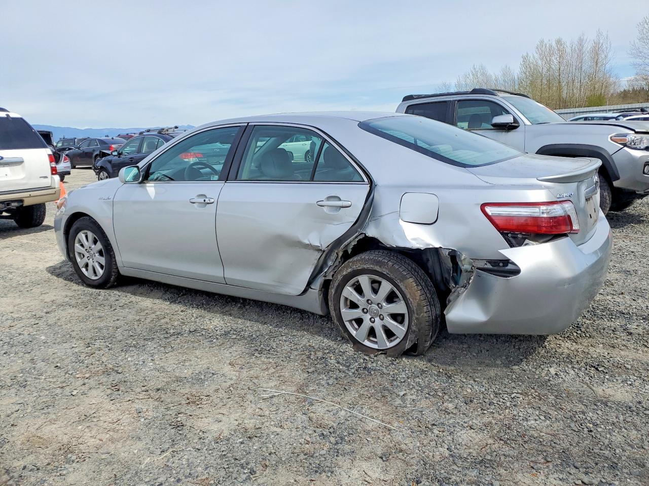 2007 Toyota Camry Hybrid Base - Image 2