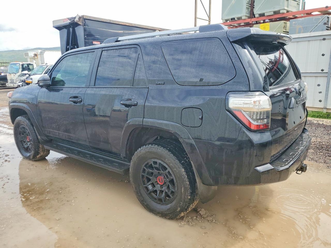 2021 Toyota 4Runner Sr5 - Фото 2
