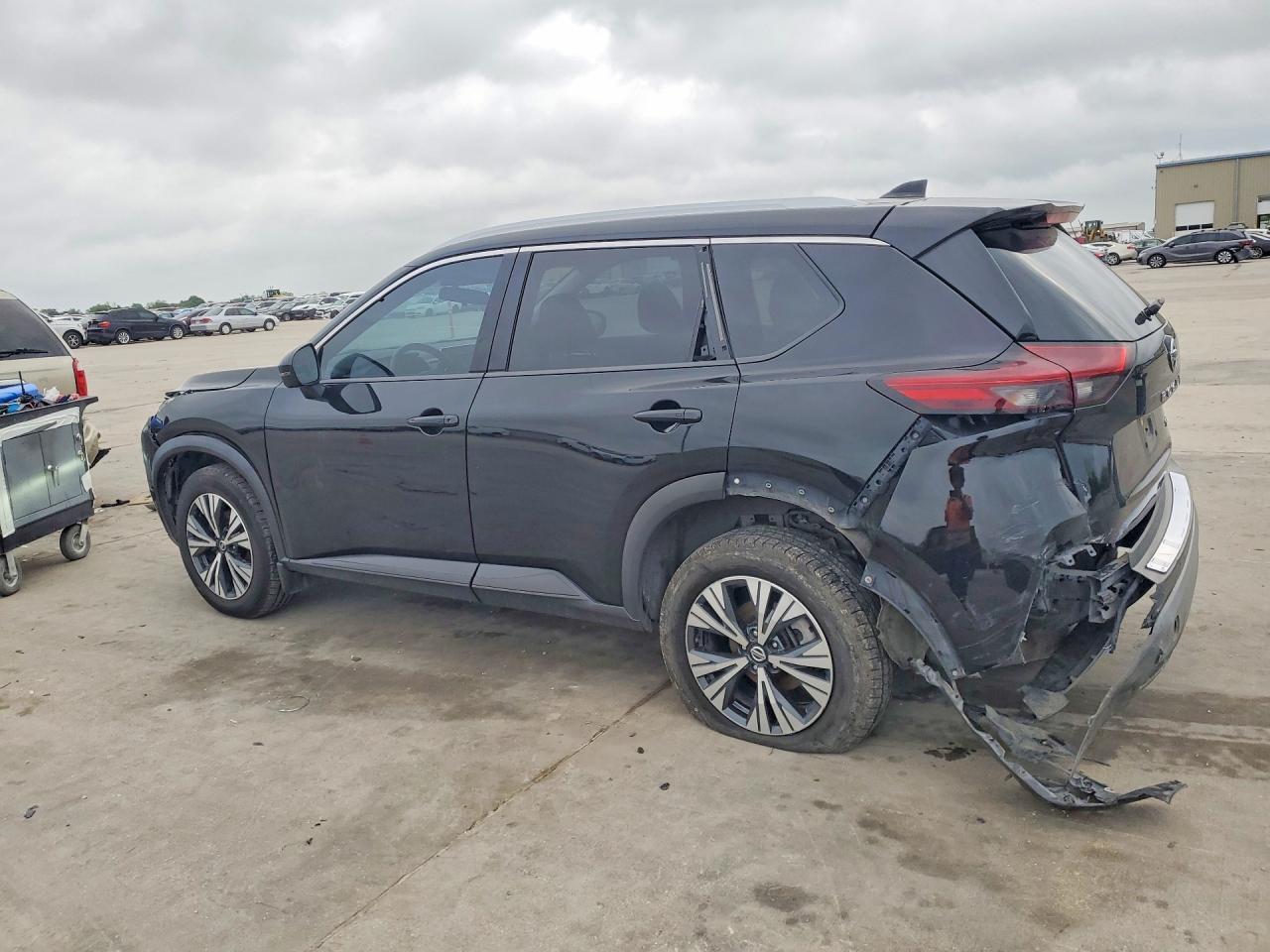 2021 Nissan Rogue Sv - Фото 2