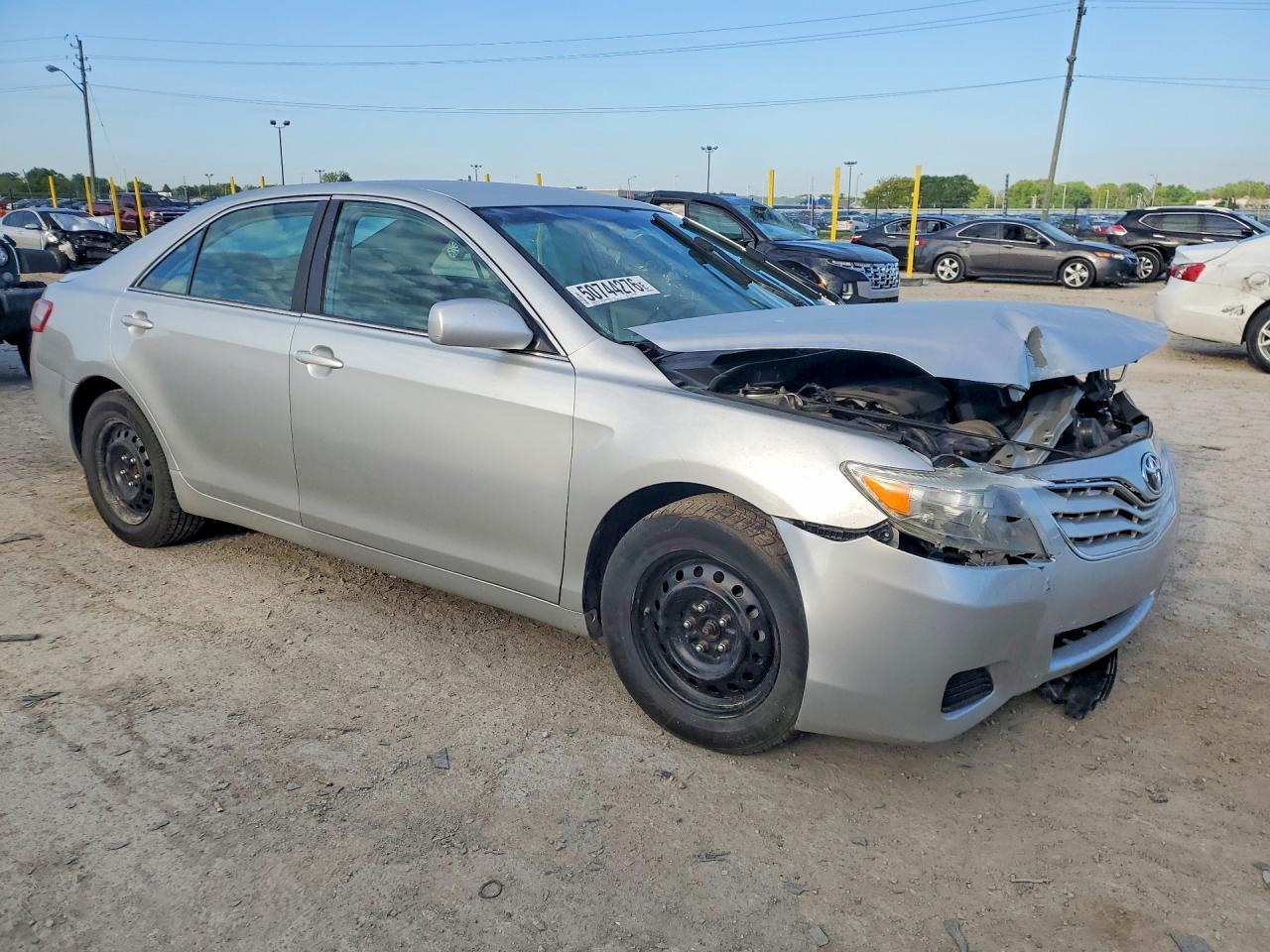 2011 Toyota Camry Le - Image 4