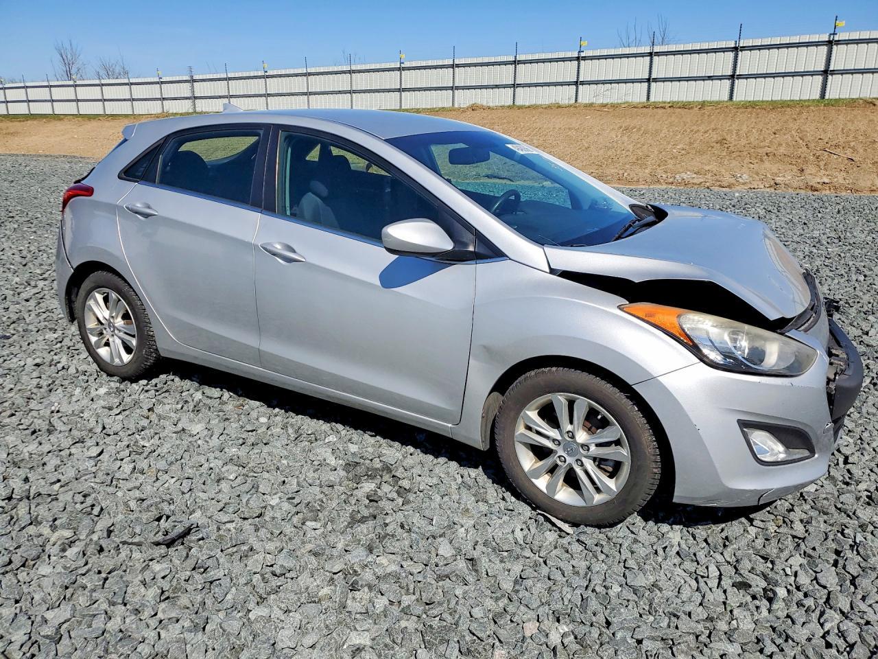 2013 Hyundai Elantra Gt Base - Image 4