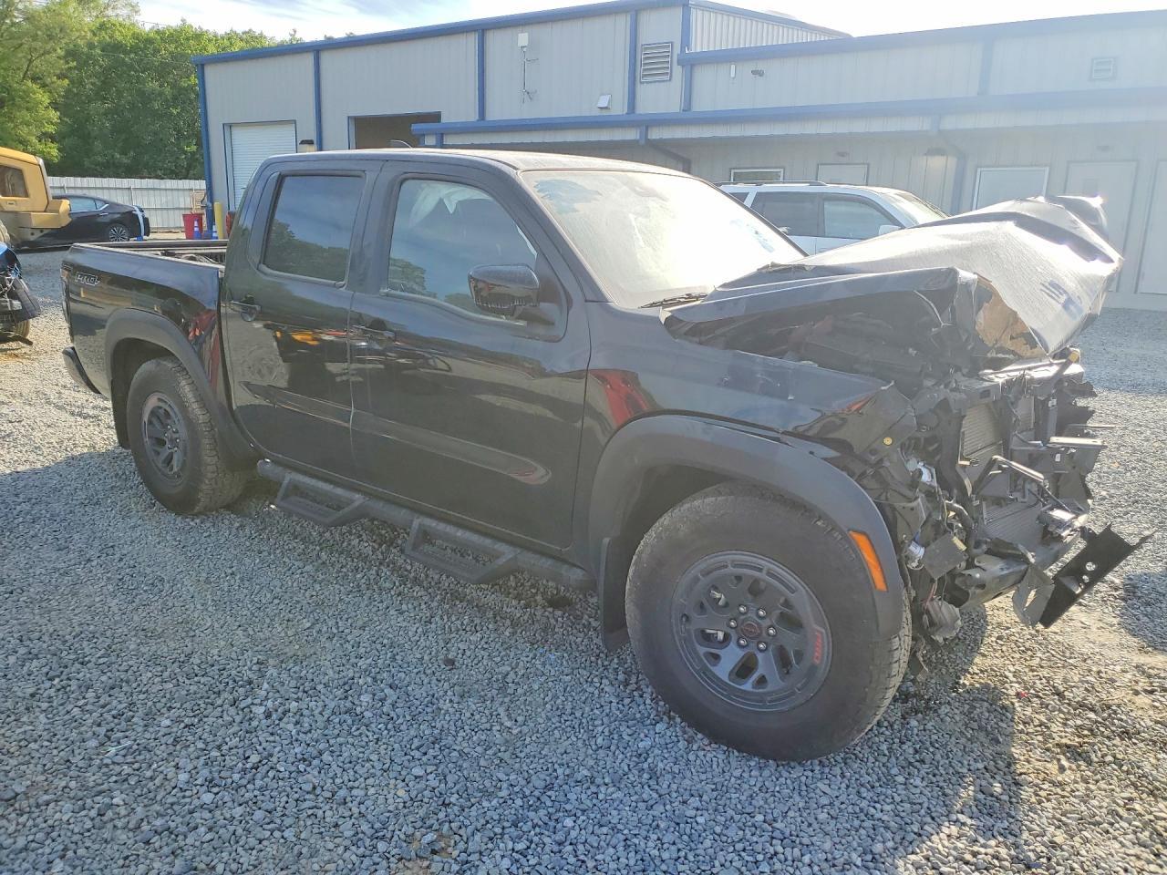 2025 Nissan Frontier Pro-X - Фото 4