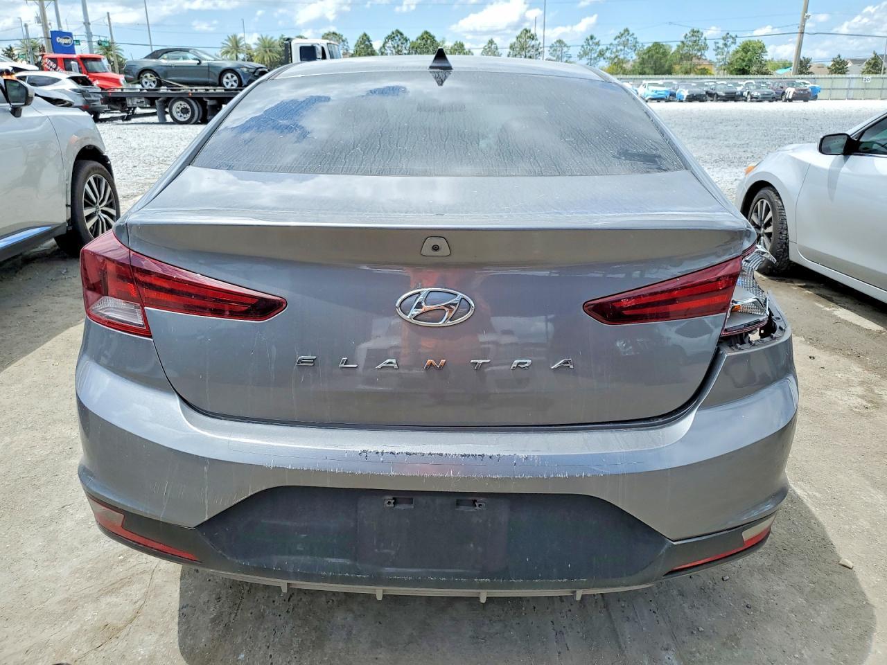 2019 Hyundai Elantra Sel - Фото 6