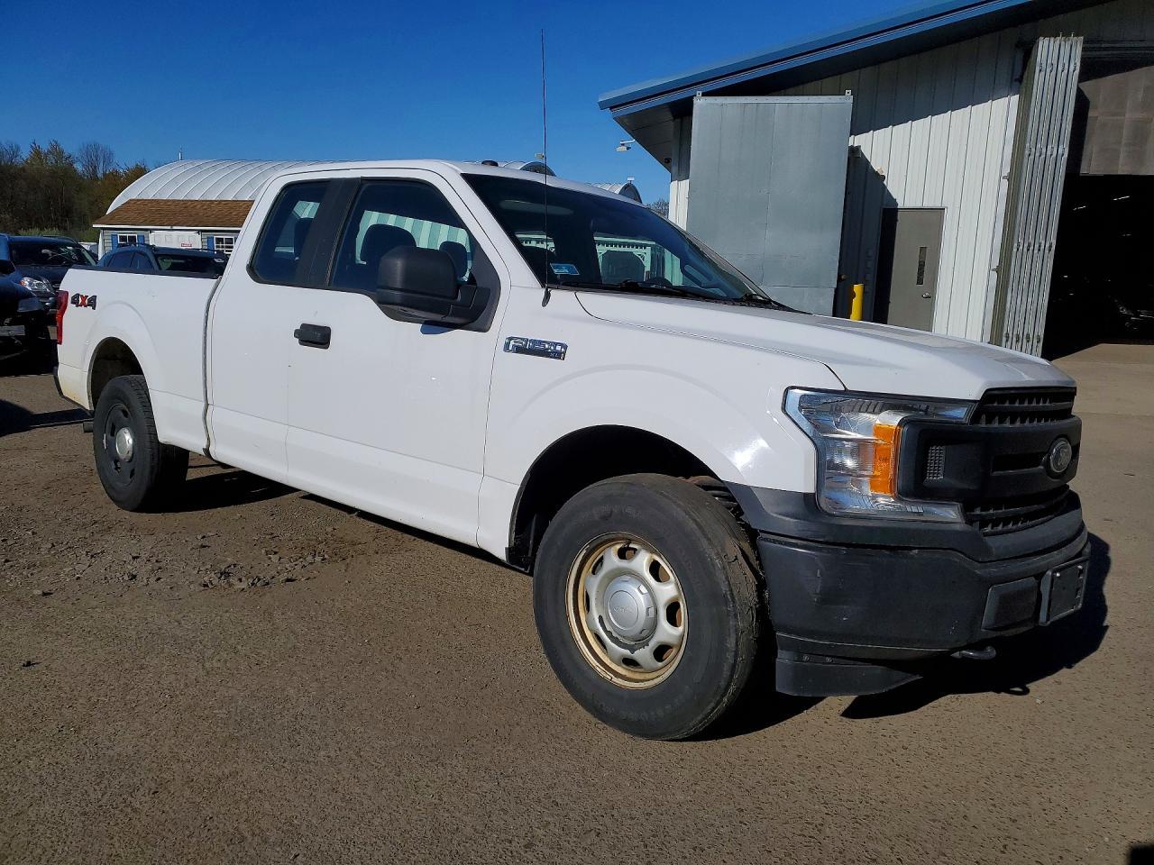 2018 Ford F150 Super Cab - Фото 4