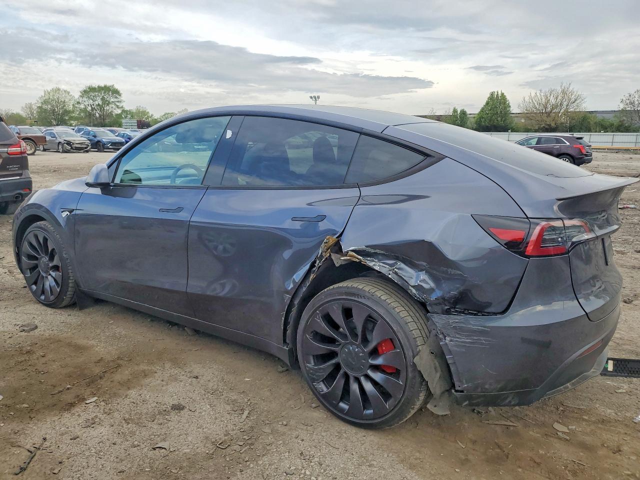 2023 Tesla Model Y - Image 2