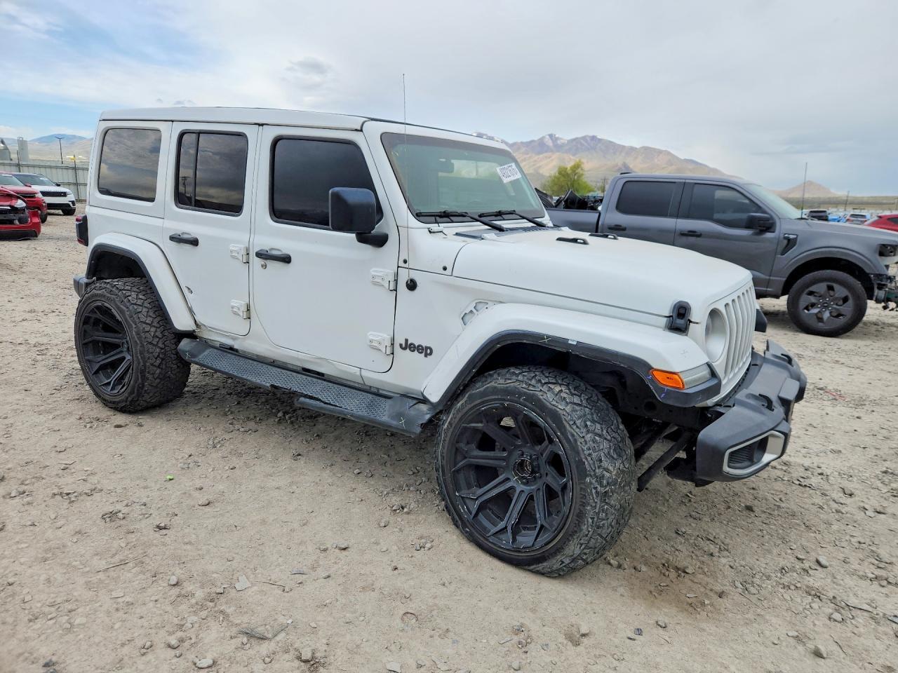 2022 Jeep Wrangler Unlimited Sahara - Фото 4