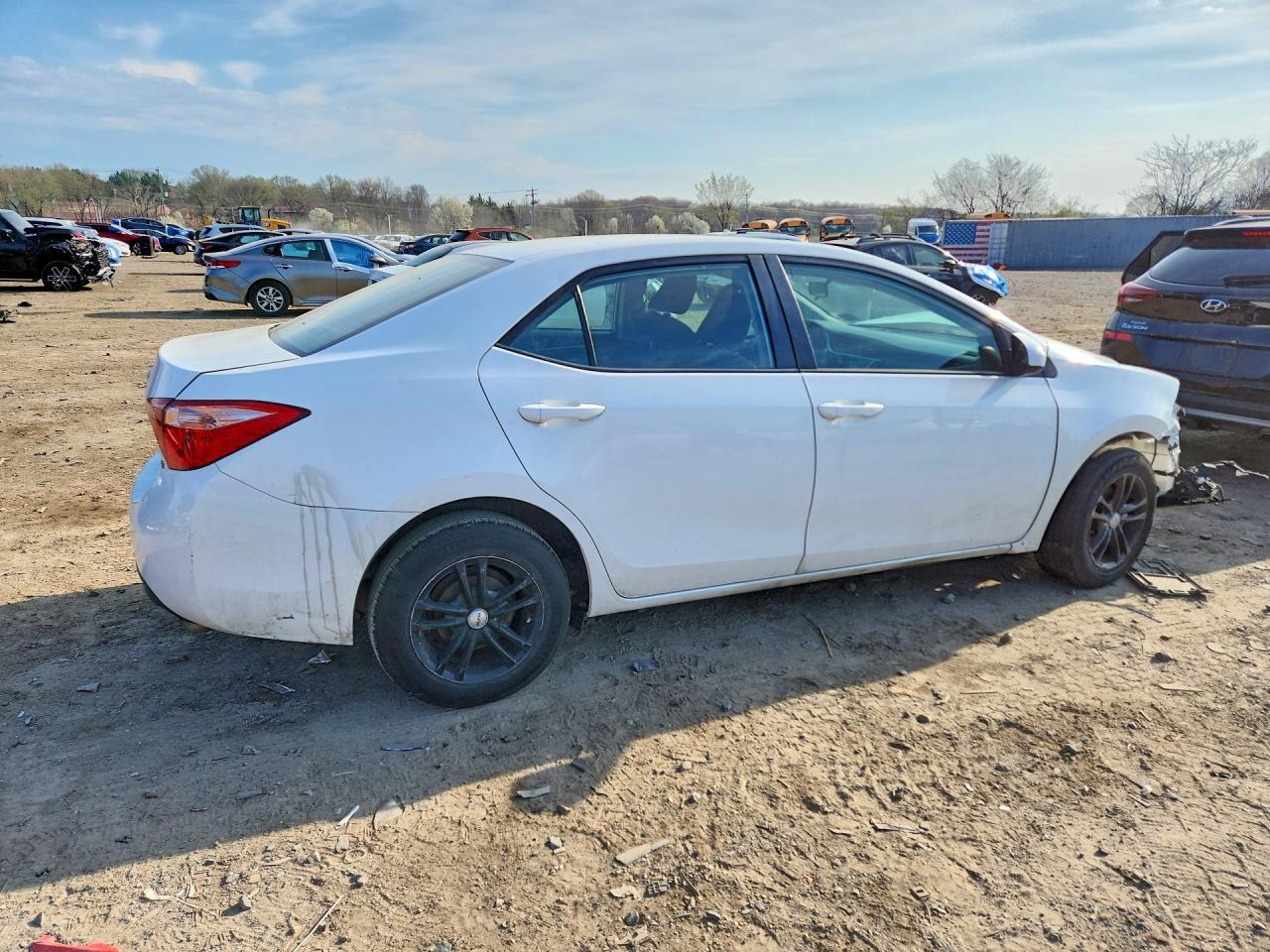 2019 Toyota Corolla Le - Фото 3