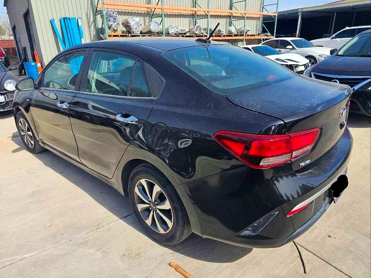 2021 Kia Rio S - Фото 3