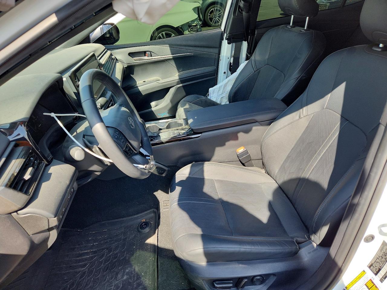 2025 Toyota Camry Xse - Image 7