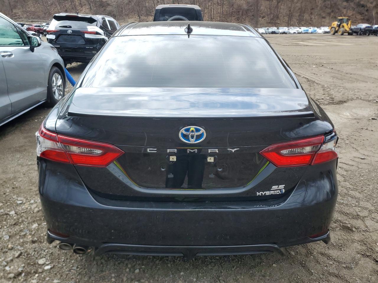 2023 Toyota Camry Fwd Hybrid 4D Se - Image 6