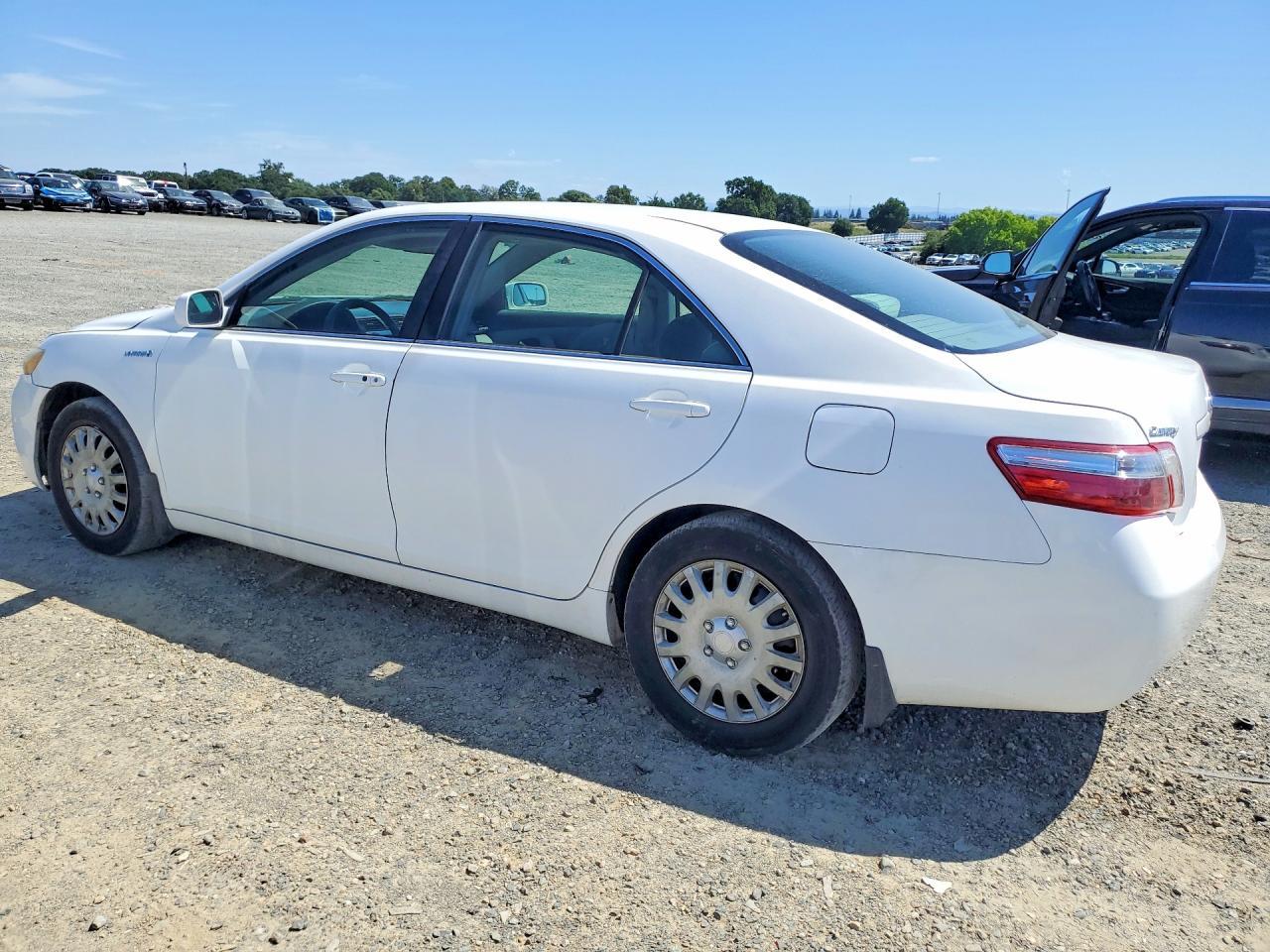 2009 Toyota Camry Hybrid - Image 2