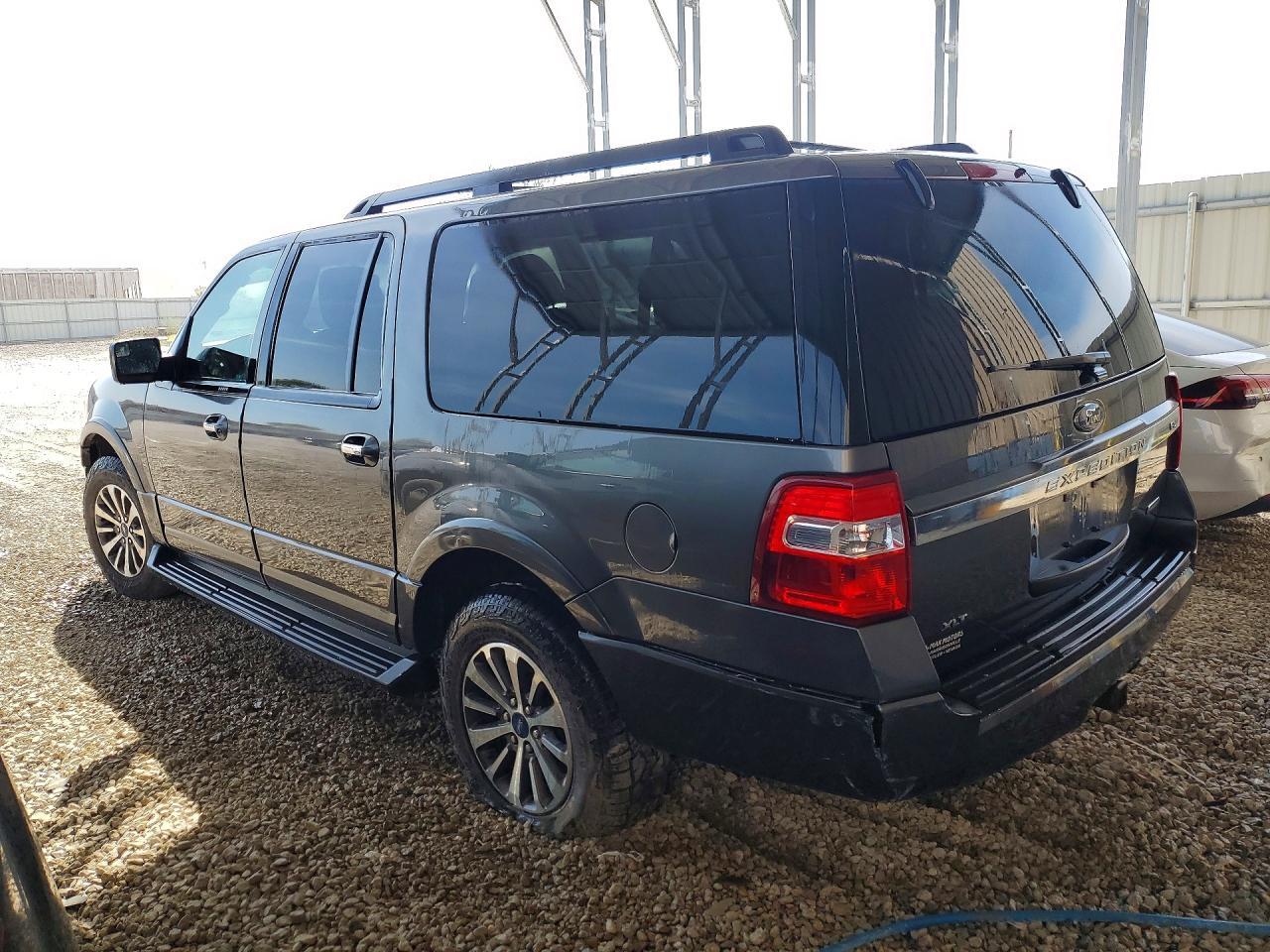 2017 Ford Expedition El Xlt - Image 2