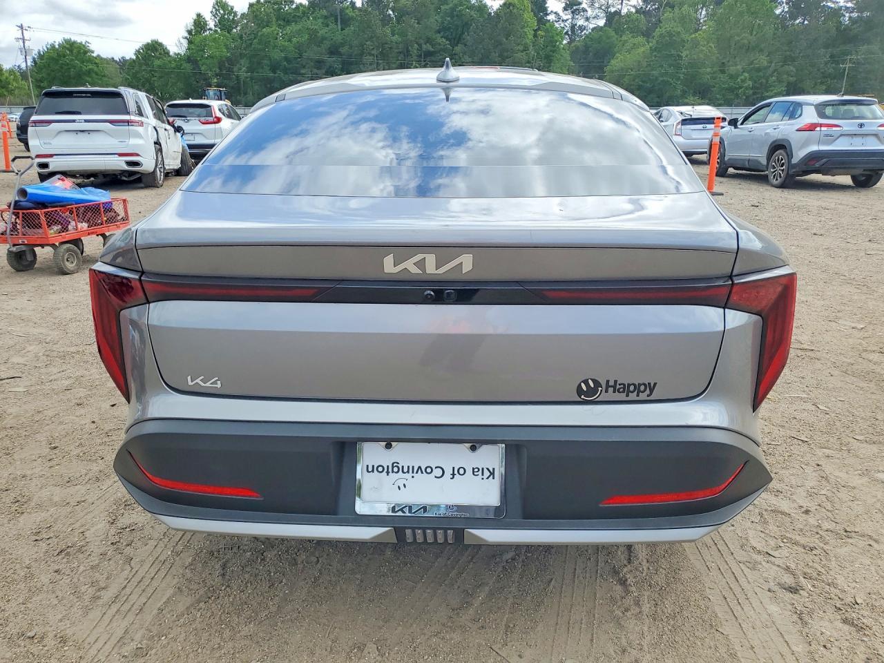 2025 Kia K4 Lxs - Image 6