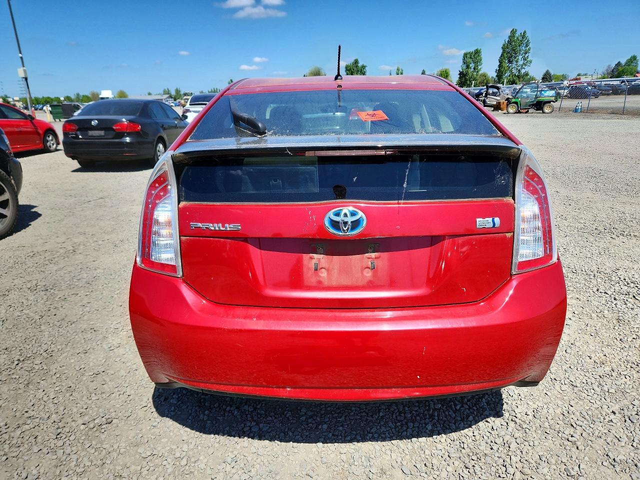 2013 Toyota Prius Two - Фото 6