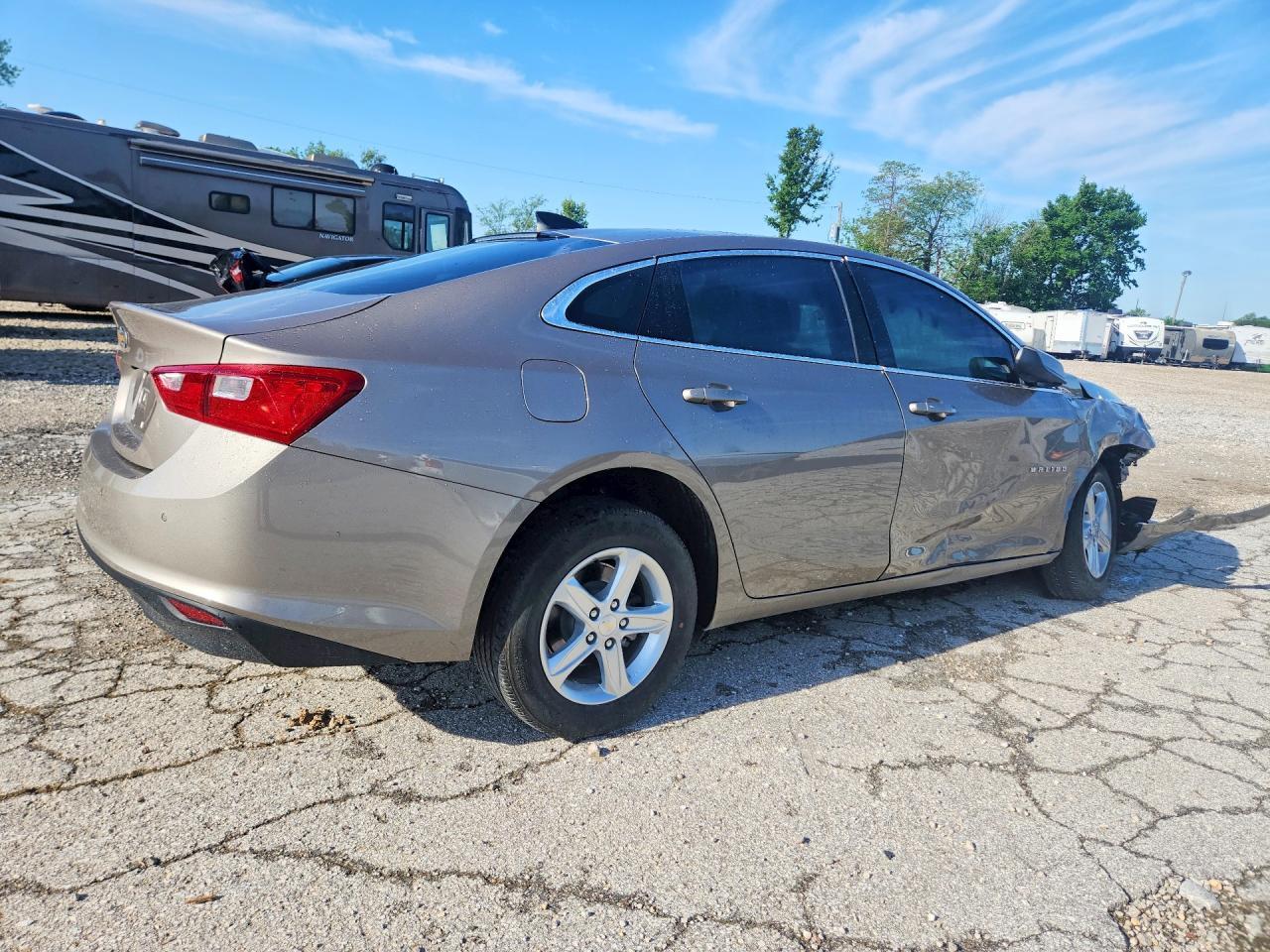 2025 Chevrolet Malibu Ls - Image 3