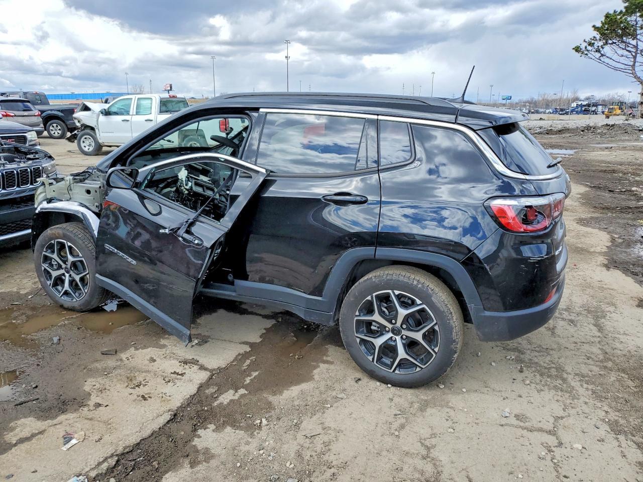 2025 Jeep Compass Limited - Фото 2